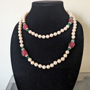 Faux Pearl and Red Green Beaded Necklace